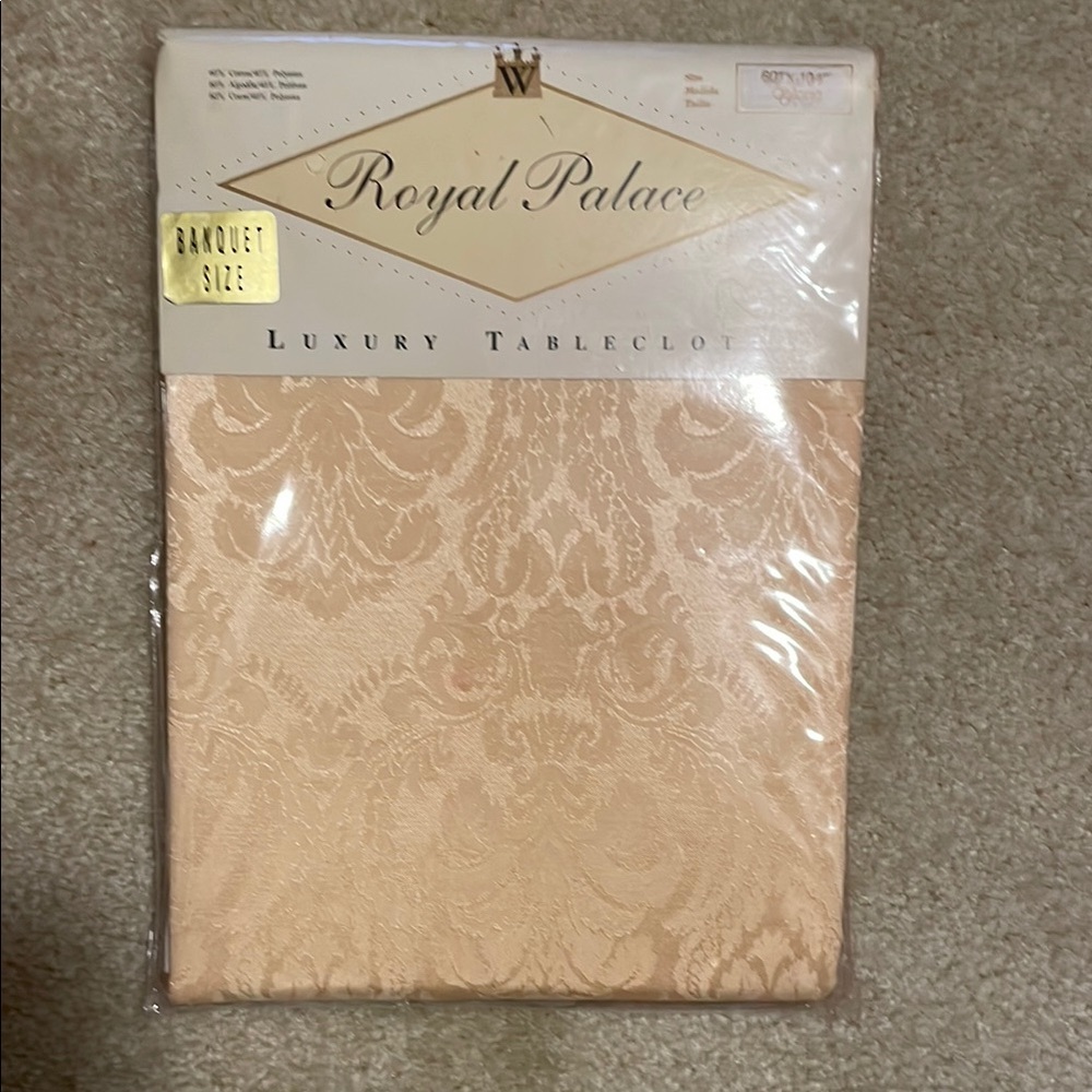 Luxury Tablecloth - Cream